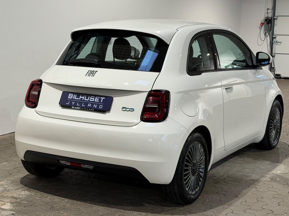 Fiat 500e 42 Icon 3d
