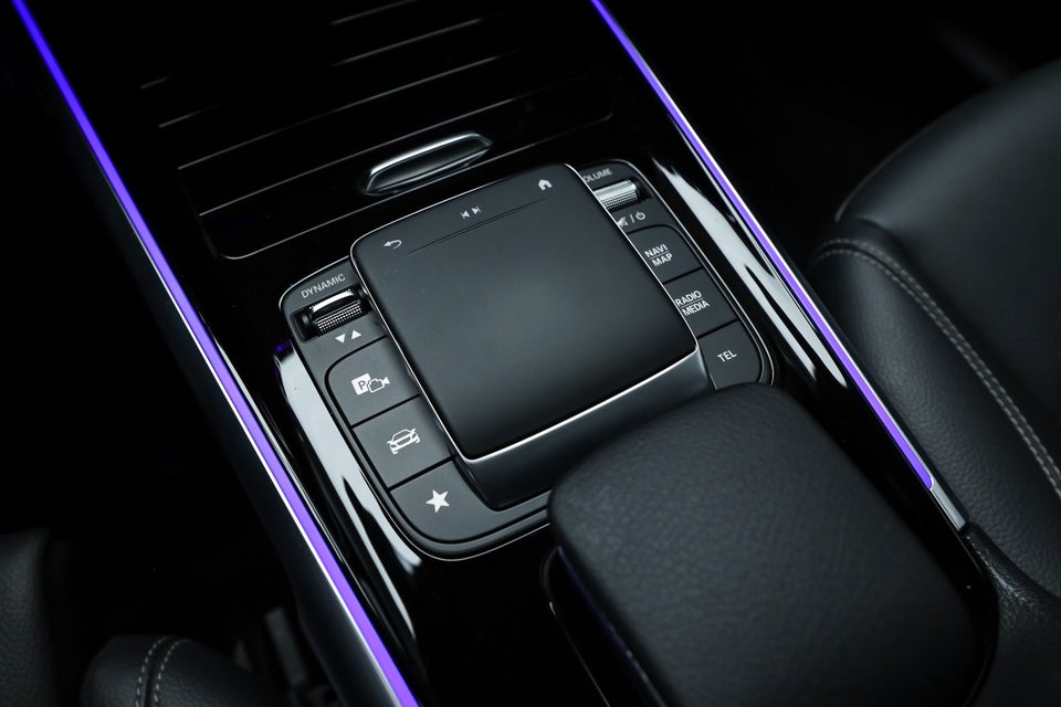 Mercedes EQB300 4Matic 7prs 5d