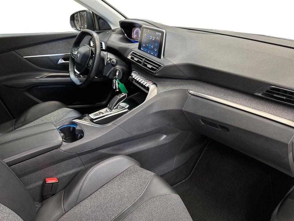 Peugeot 3008 1,5 BlueHDi 130 Allure EAT8 5d