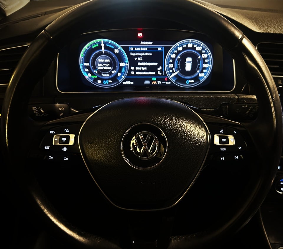 VW e-Golf VII Highline 5d
