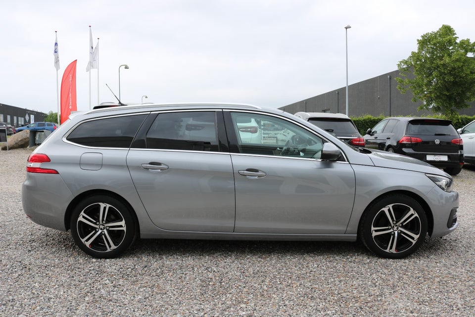 Peugeot 308 1,6 BlueHDi 120 Allure Sky SW 5d