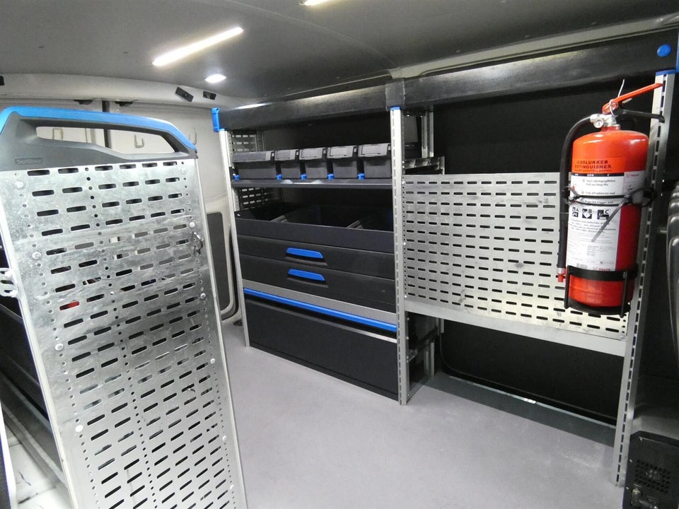 VW Transporter 2,0 TDi 150 Kassevogn DSG 4Motion kort