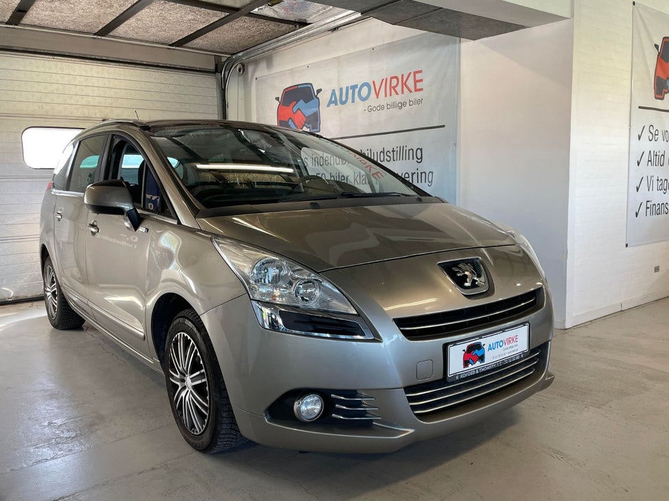 Peugeot 5008 1,6 HDi 114 Style 5d