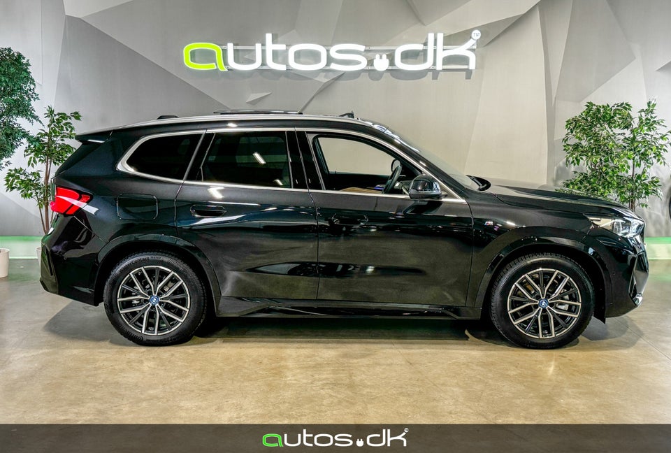 BMW iX1 xDrive30 M-Sport Premium 5d