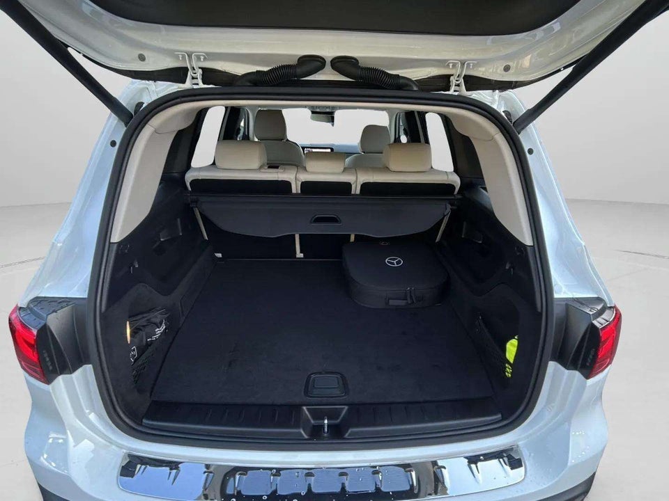 Mercedes EQB300 Progressive 4Matic 5d