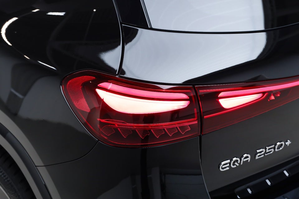Mercedes EQA250+ AMG Advance 5d