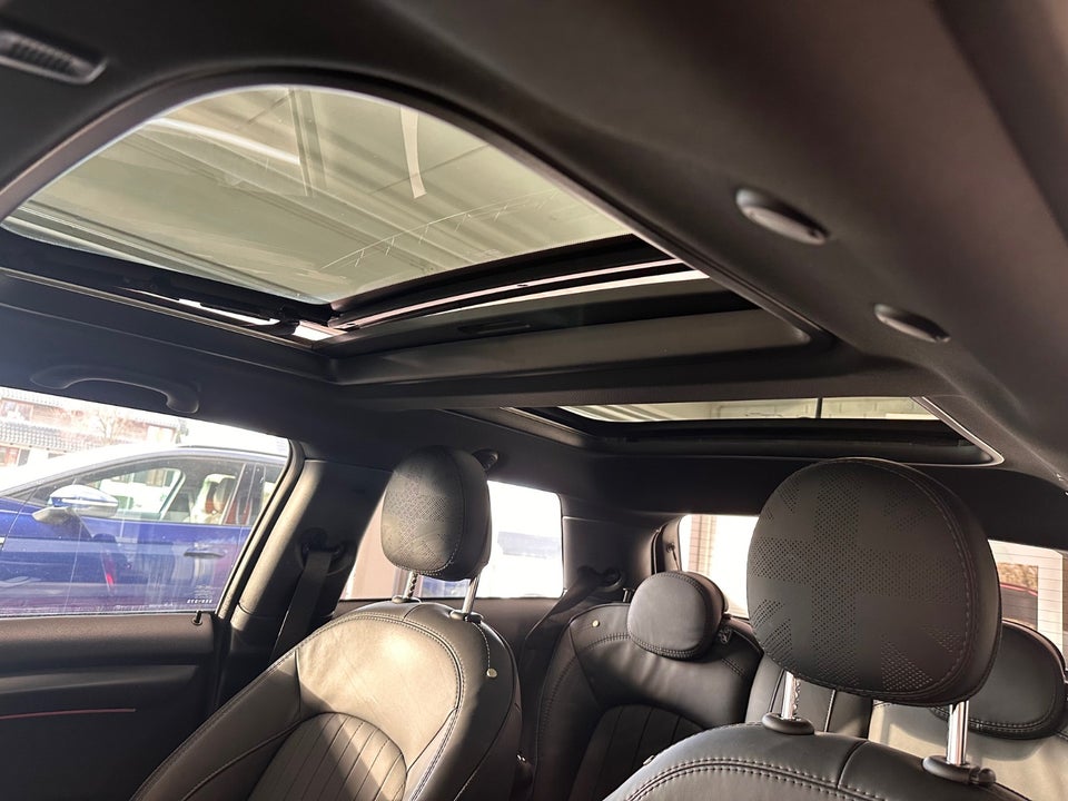 MINI Cooper SE Maximise 3d