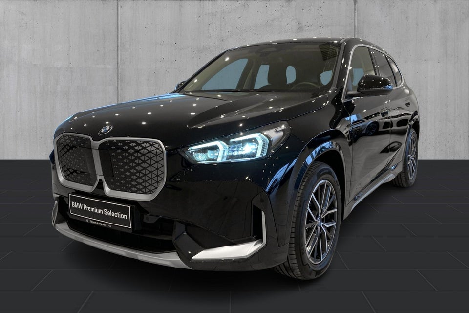 BMW iX1 eDrive20 X-Line 5d