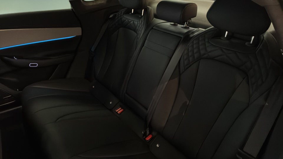 Exlantix ES 77 Ultimate AWD 5d