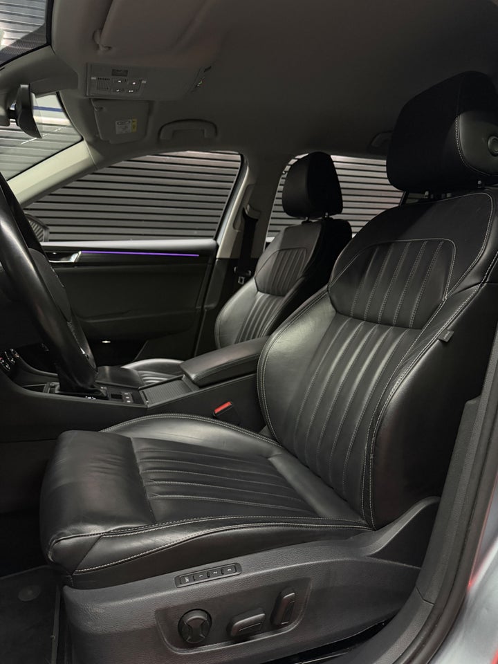 Skoda Superb 2,0 TDi 150 Business Executive Combi DSG 5d