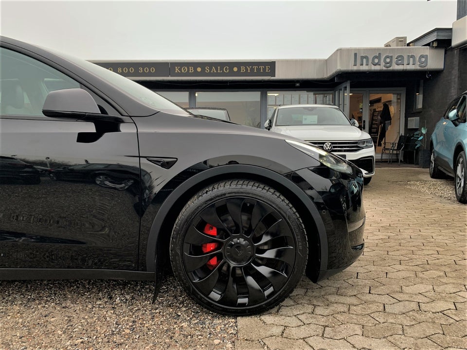 Tesla Model Y Performance AWD 5d