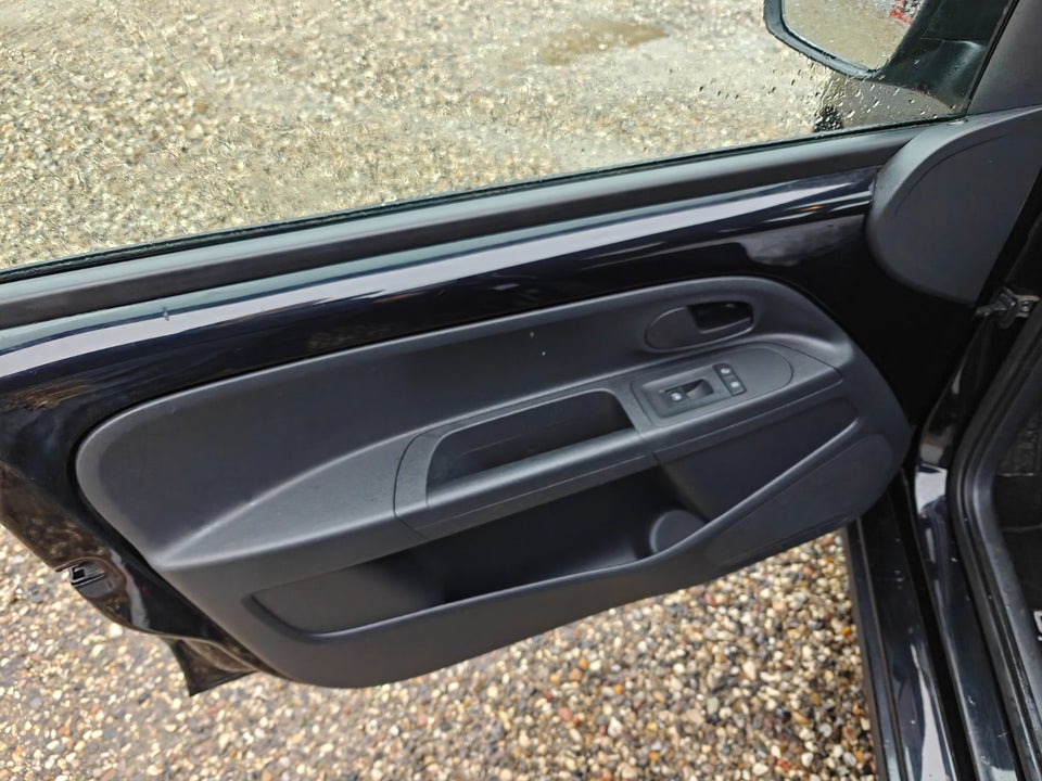 VW Up! 1,0 60 Take Up! BMT 5d