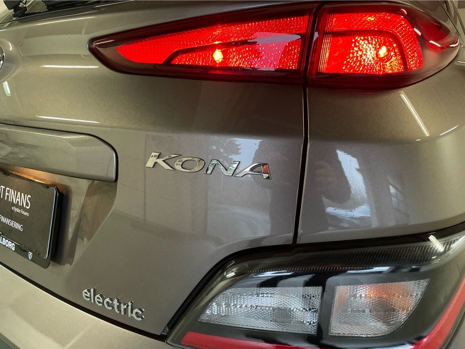 Hyundai Kona 39 EV Select 5d