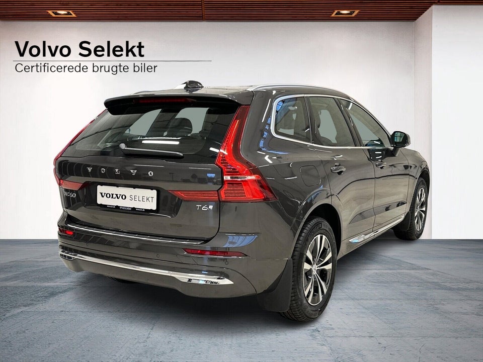 Volvo XC60 2,0 T6 ReCharge Core aut. AWD 5d