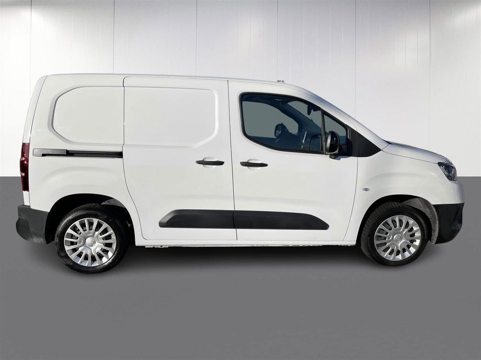 Toyota ProAce City 1,5 D 102 Medium Comfort 6d