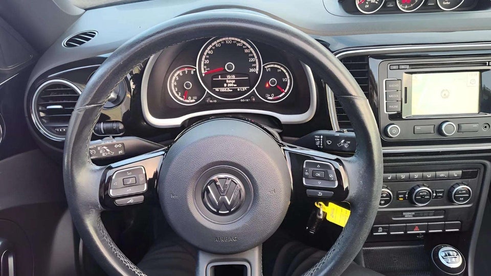 VW The Beetle 1,2 TSi 105 Design Cabriolet 2d