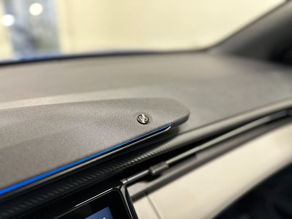 Ford Explorer 82 Premium Extended Range 5d