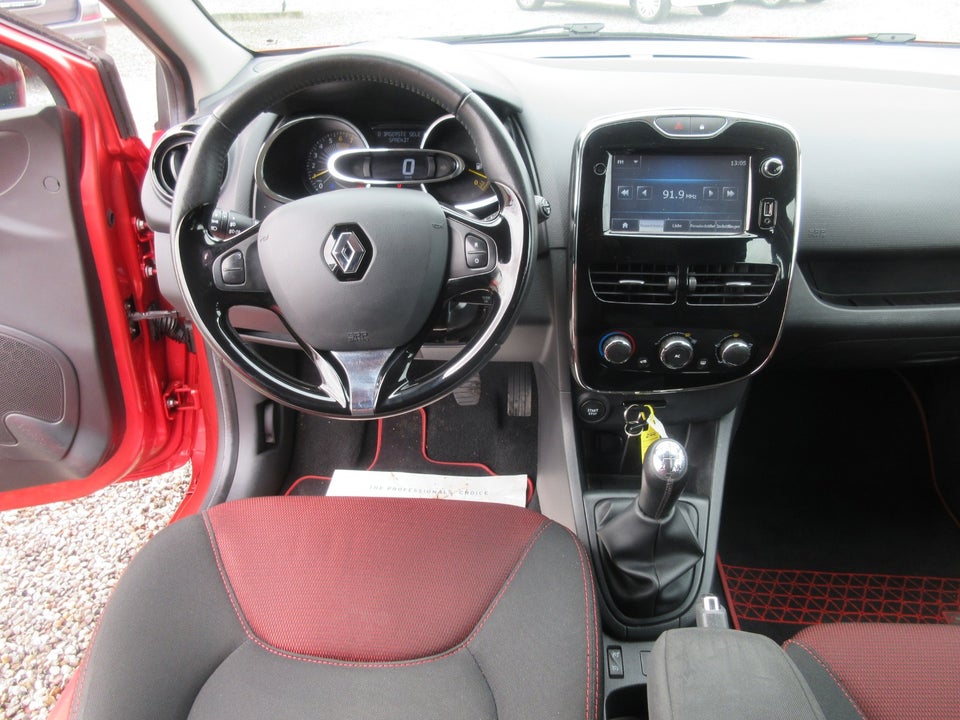 Renault Clio IV 0,9 TCe 90 Expression Sport Tourer 5d