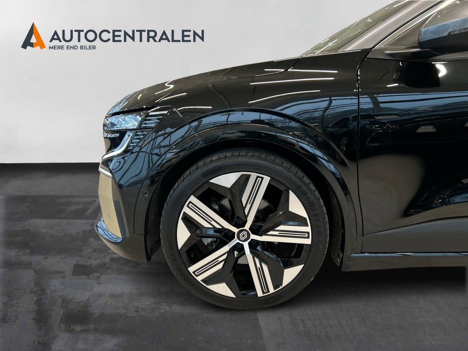 Renault Megane E-Tech 60 Iconic 5d