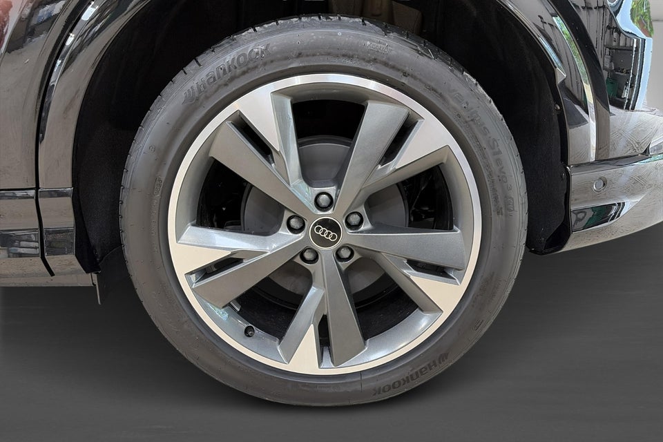 Audi Q4 e-tron performance 5d