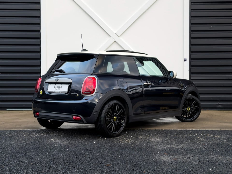 MINI Cooper SE Resolute Edition 3d