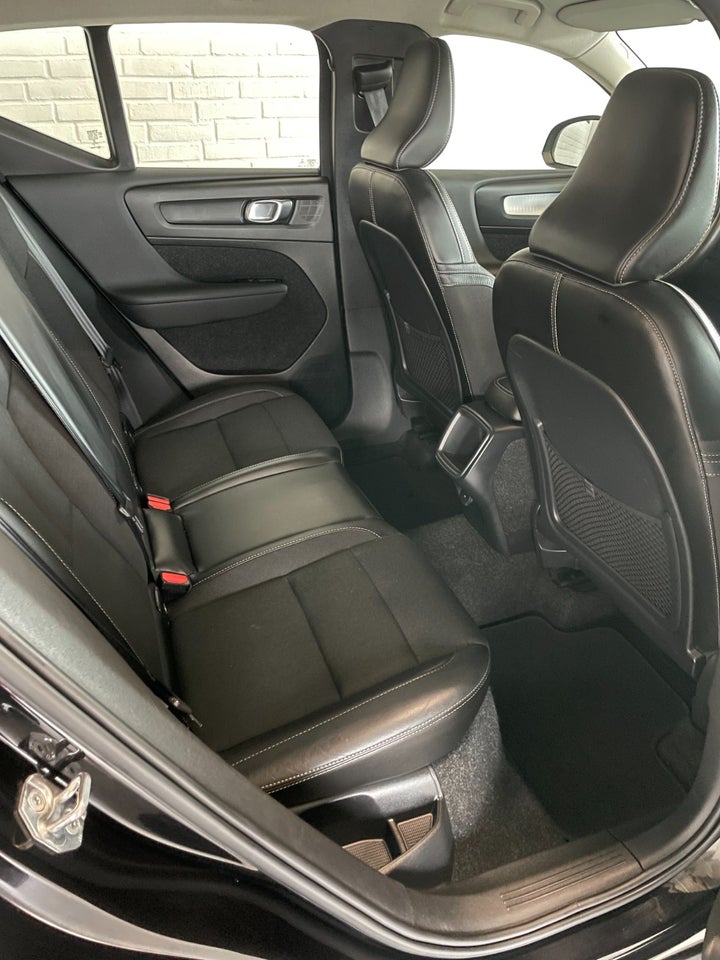 Volvo XC40 1,5 T3 156 Momentum 5d