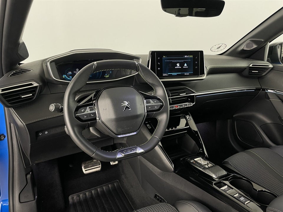 Peugeot e-208 50 GT 5d