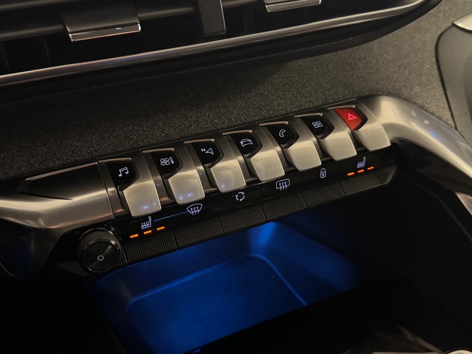 Peugeot 3008 1,5 BlueHDi 130 Allure 5d