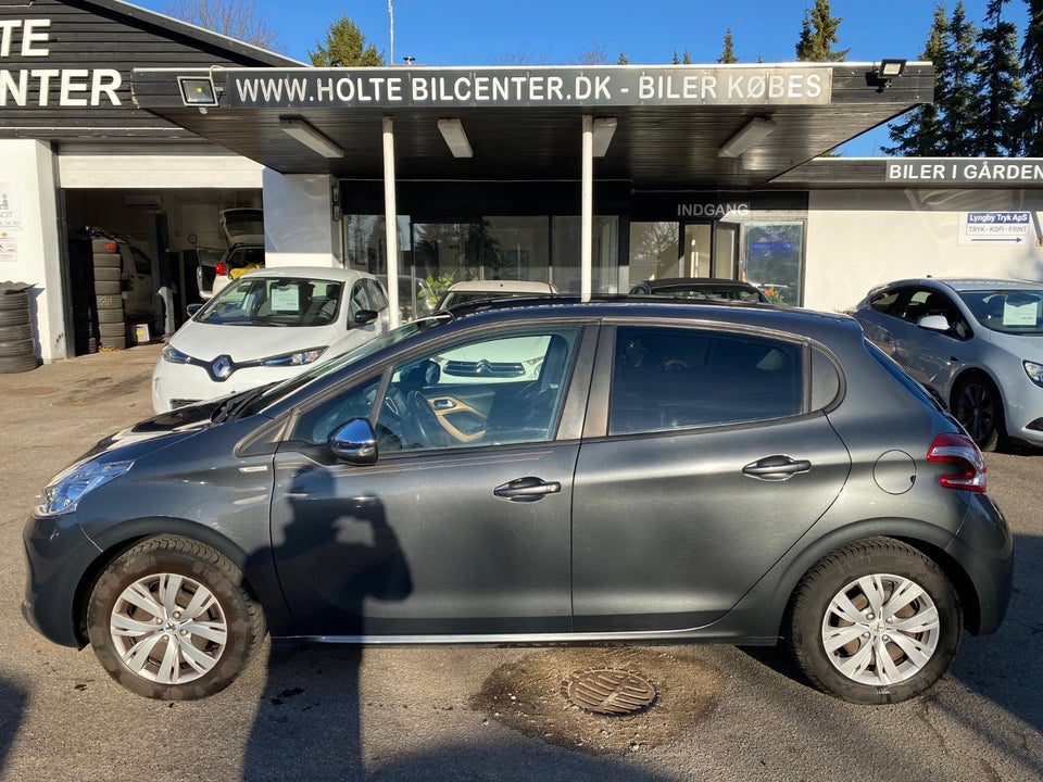 Peugeot 208 1,2 VTi Urban 5d