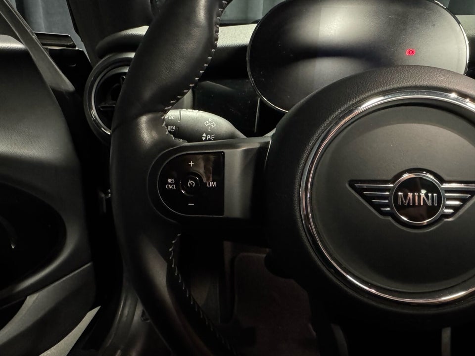 MINI Cooper SE Yours Trim 3d