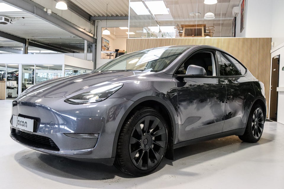 Tesla Model Y Long Range AWD 5d