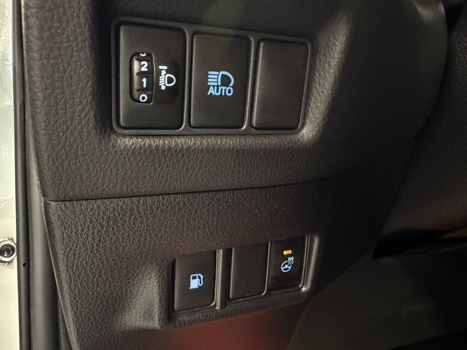 Toyota C-HR 1,8 Hybrid C-ENTER CVT 5d