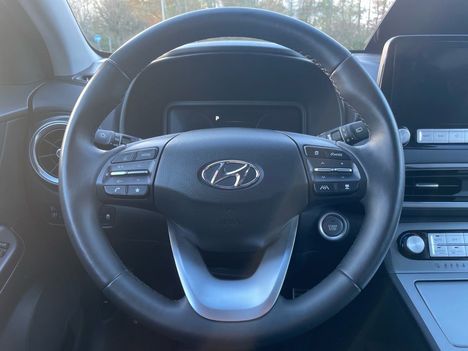 Hyundai Kona 64 EV Ultimate 5d