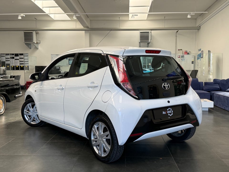 Toyota Aygo 1,0 VVT-i T1 5d