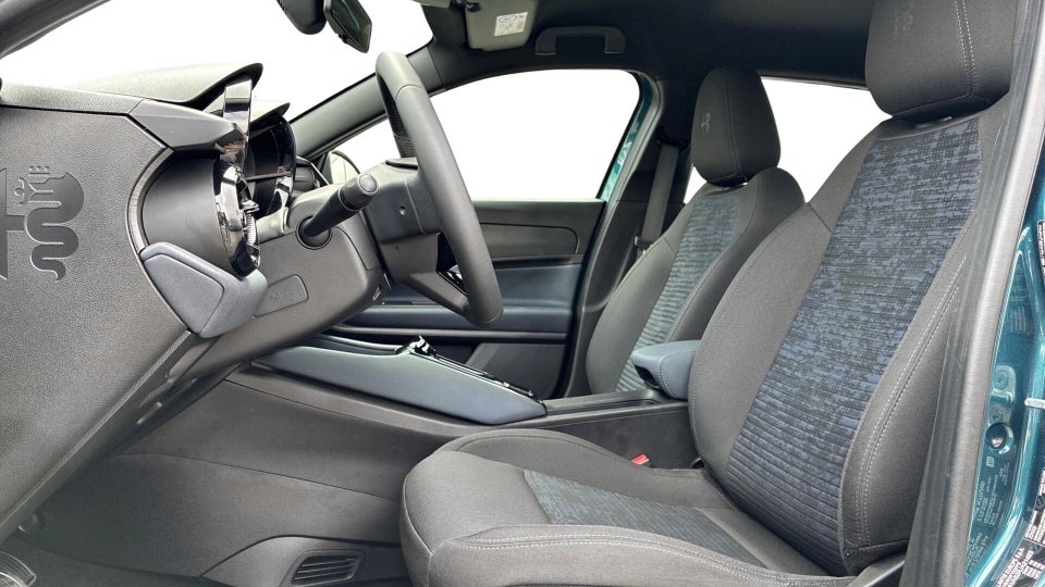 Alfa Romeo Junior Elettrica Core 5d