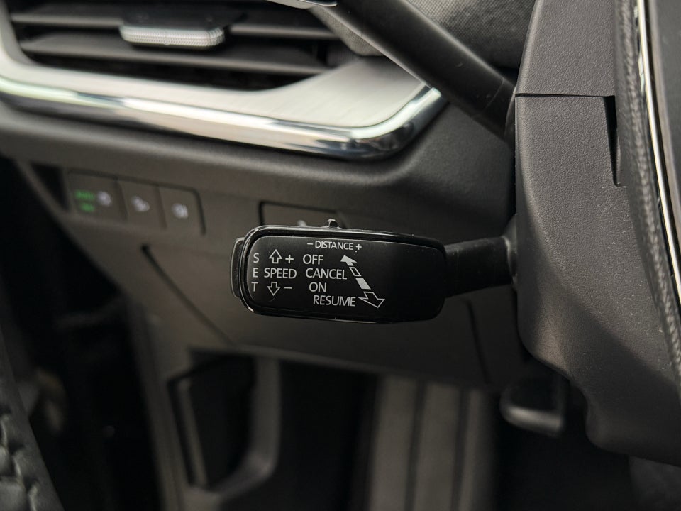 Skoda Enyaq 60 iV Loft 5d