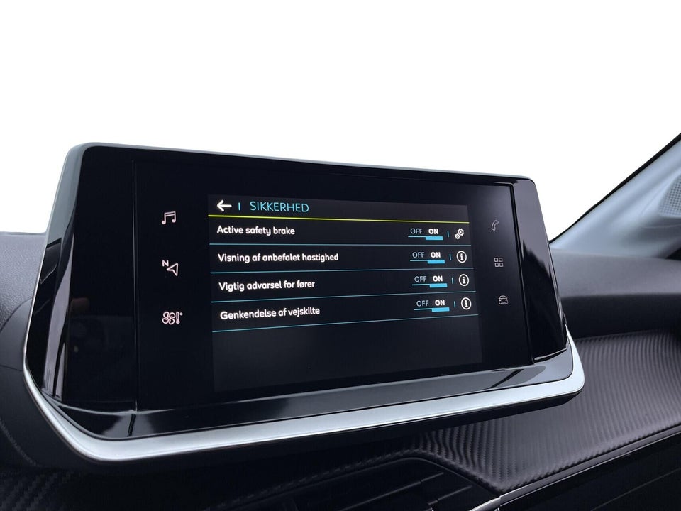 Peugeot e-208 50 Style 5d