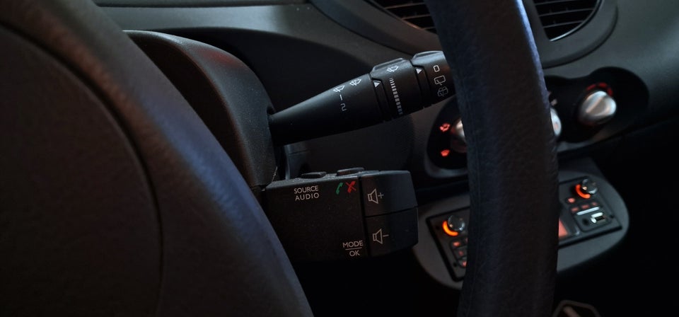 Renault Twingo 1,2 16V Authentique ECO2 3d