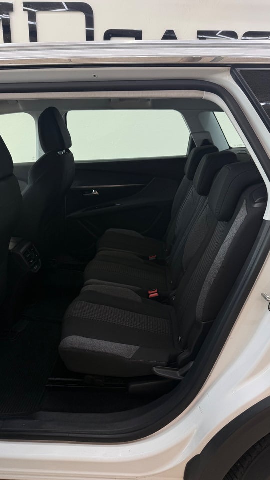Peugeot 5008 1,2 e-THP 130 Allure EAT6 7prs 5d