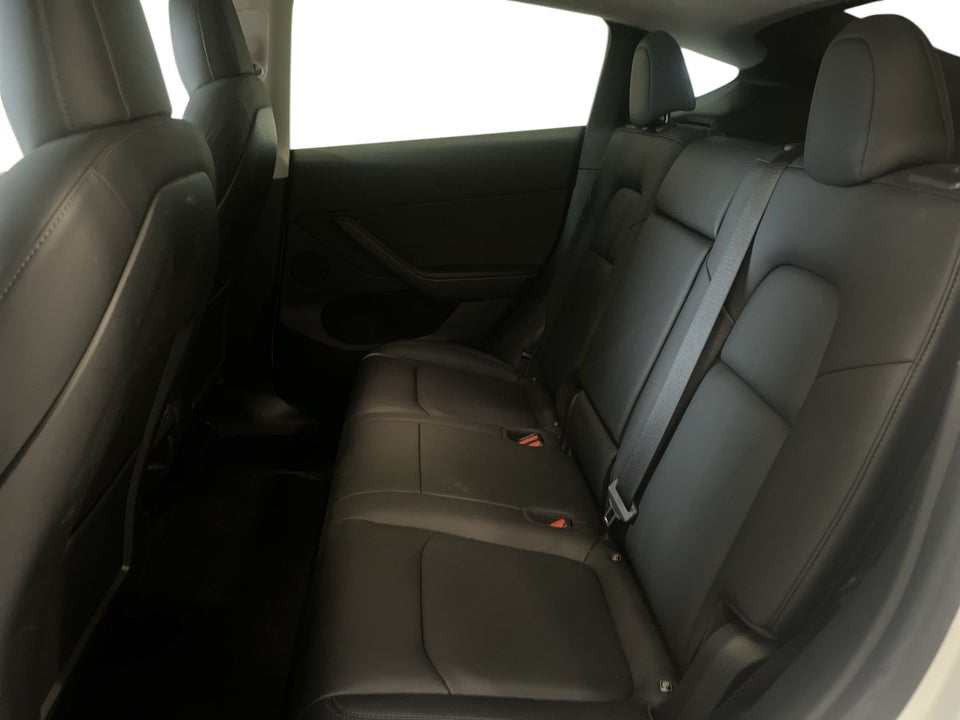 Tesla Model Y Long Range AWD 5d