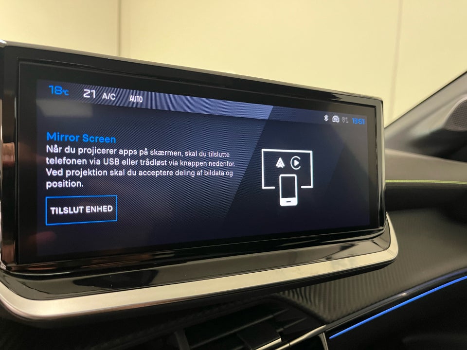 Peugeot e-208 54 GT Pack 5d