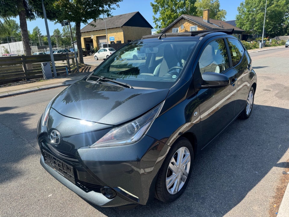 Toyota Aygo 1,0 VVT-i x-sky 5d