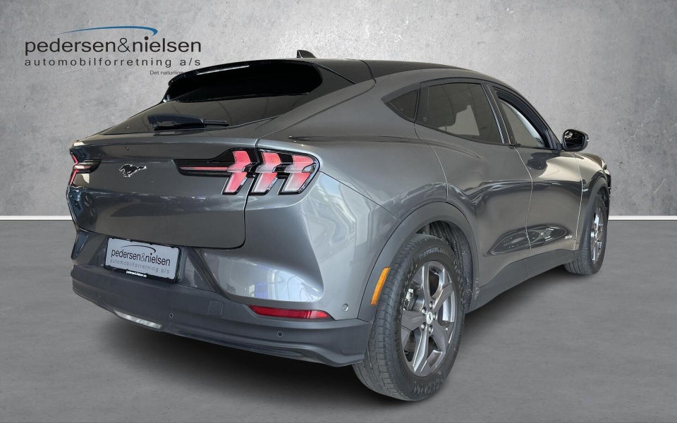 Ford Mustang Mach-E 70 Standard Range 5d