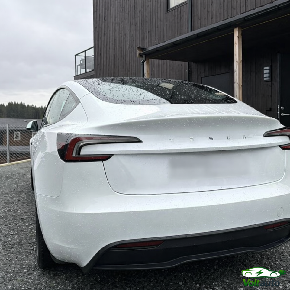 Tesla Model 3 RWD 4d