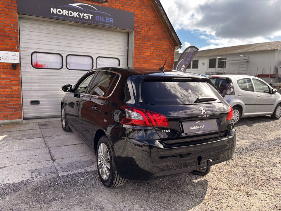 Peugeot 308 1,6 BlueHDi 120 Allure Sky 5d