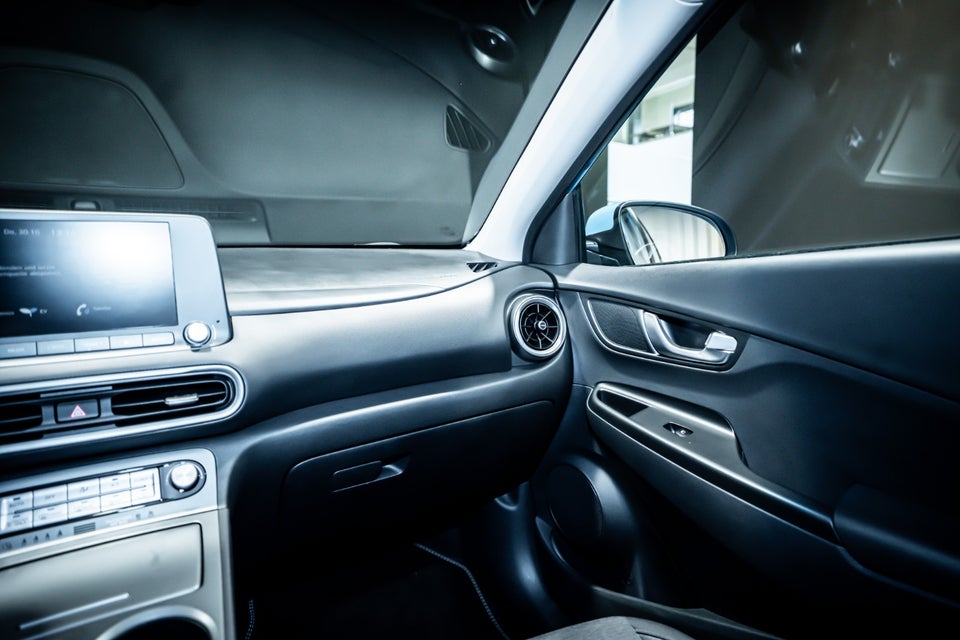 Hyundai Kona 39 EV Select 5d