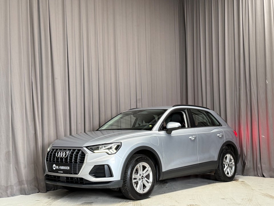 Audi Q3 45 TFSi e Attitude plus S-tr. 5d