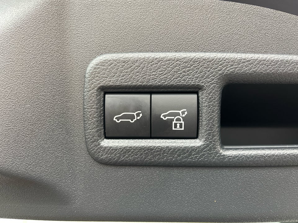 Toyota bZ4X 73 Executive 5d