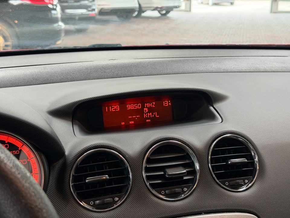 Peugeot 308 1,6 e-HDi 112 Access 5d