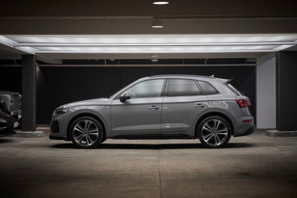 Audi Q5 55 TFSi e S-line quattro S-tr. 5d